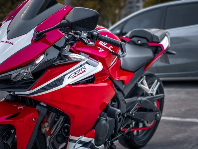 Carénages Moto Honda CBR400R 2022 - Rouge Blanc