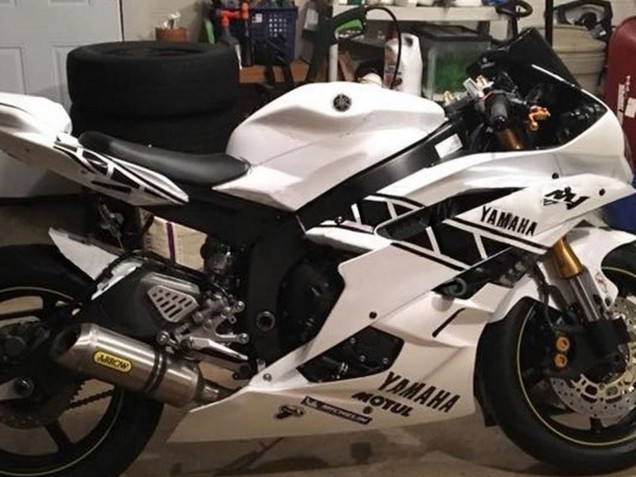 Carénages Moto Yamaha YZF 600 R6 2006-2007 - Blanc Noir Brillant Motul Michelin