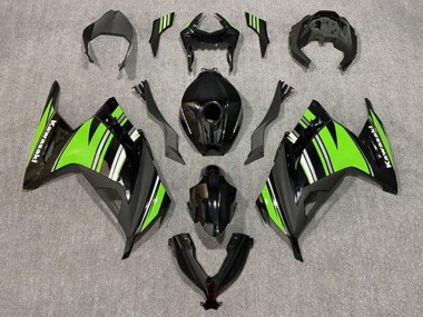 Carénages Moto Kawasaki EX300 2013-2024 - Noir Brillant Vert Blanc Bande
